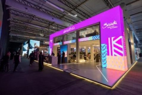 تجارب تفاعلية وعروض مميزة بجناح روح السعودية في ملتقى السياحة السعودي