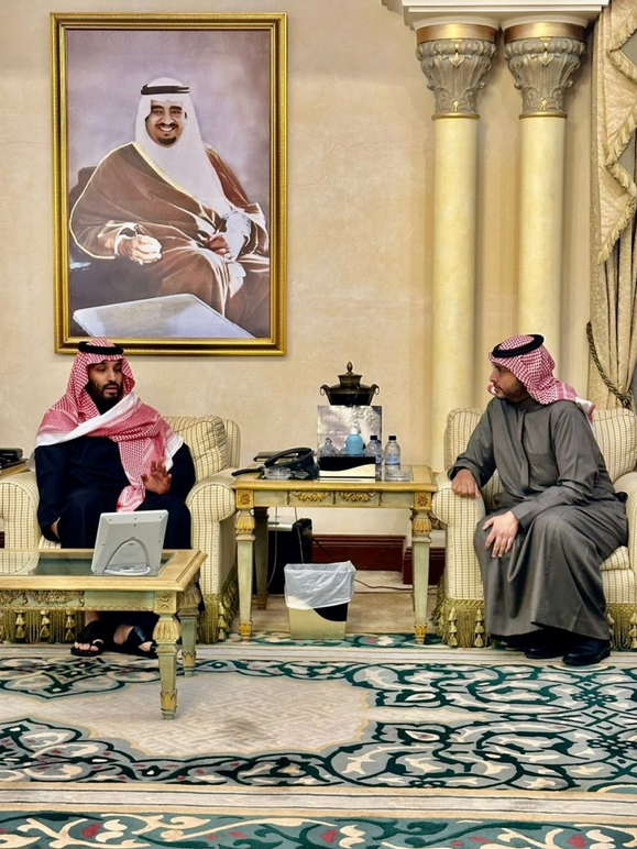 ولي العهد يعزي الأمير تركي