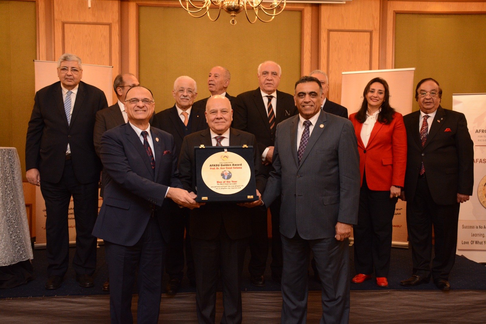 تكريم وتتويج الدكتور عمرو عزت سلامة