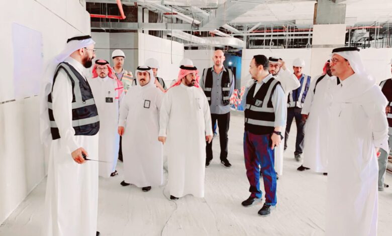محافظ محايل