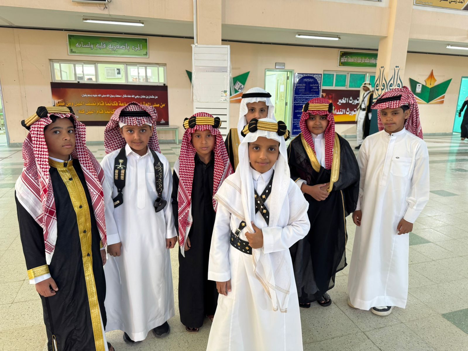 ربع مليون طالب وطالبة