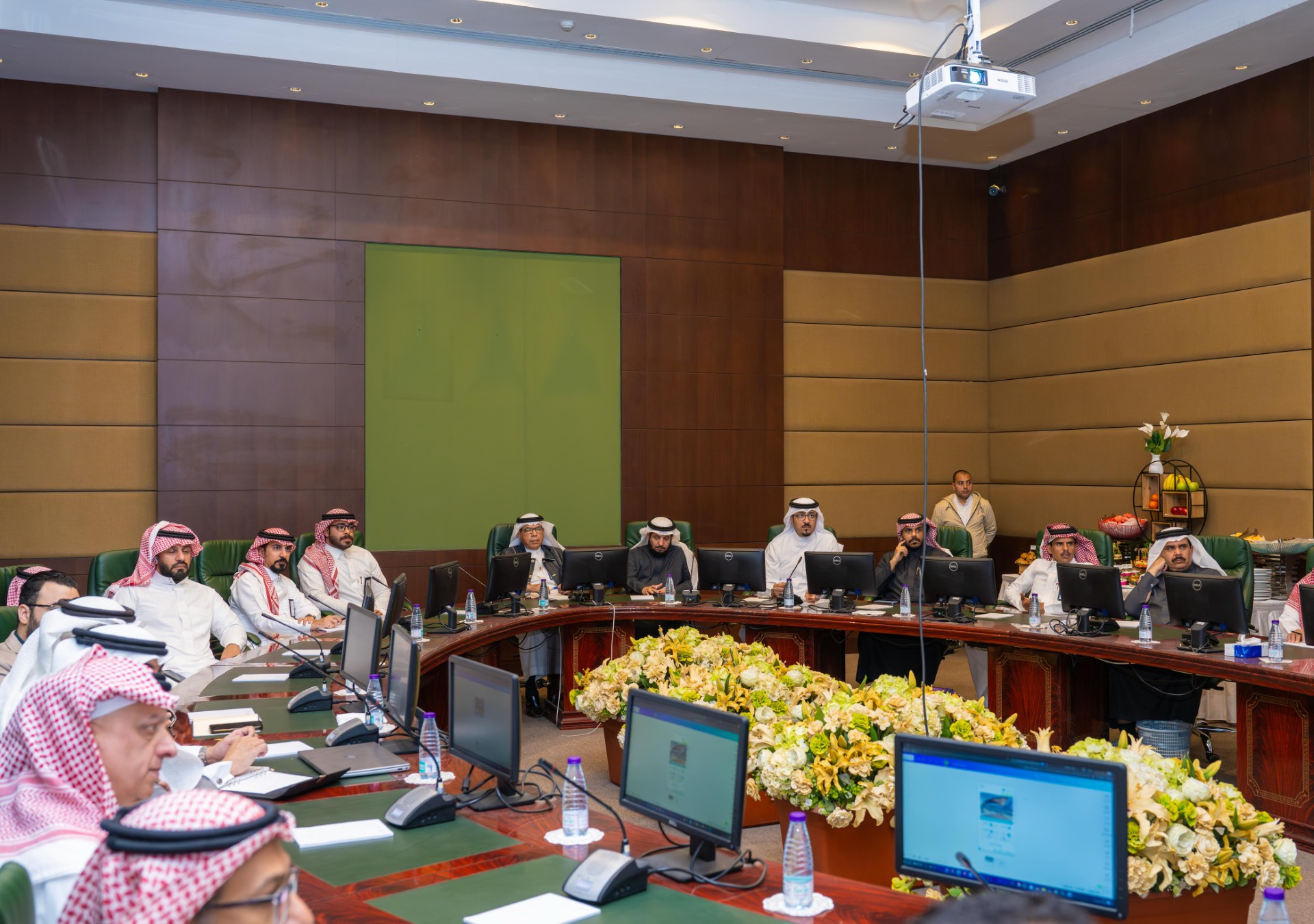 أمانة الشرقية تعقد ورشة عمل لتطوير آليات الاستثمار وتعزيز الفرص.jpg