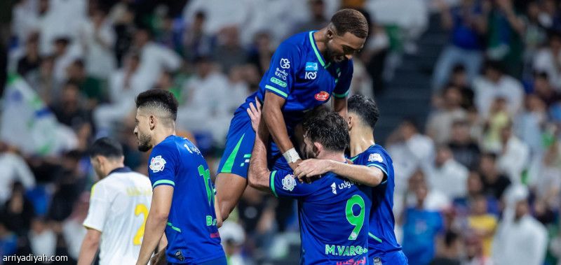 الفتح يُفاجئ النصر بانتصار مثير ويحرمه من مركز الوصافة في ختام دوري روشن