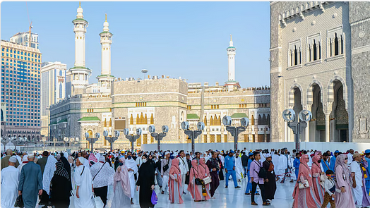 6-16 تسهيلات جديدة: مواطنو الخليج يؤدون العمرة في أي وقت وعبر جميع المنافذ