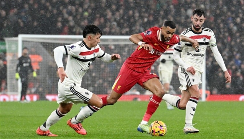 قمم الأحد الكروية: ليفربول ومانشستر يونايتد يتصدران المشهد