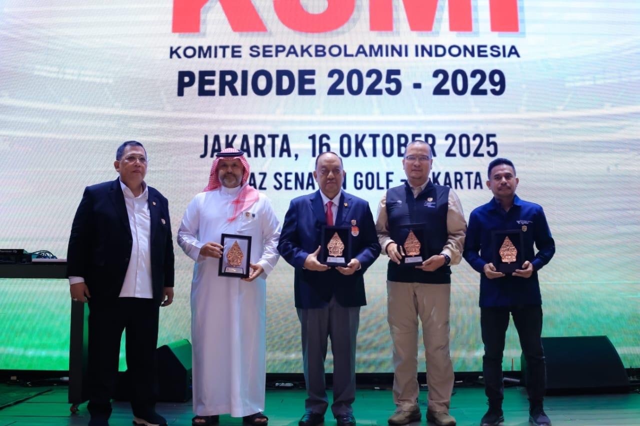 في احتفالية كبرى بجاكرتا.. الدكتور يان عابدين رئيسًا لاتحاد كرة القدم المصغرة الإندونيسي حتى 2029