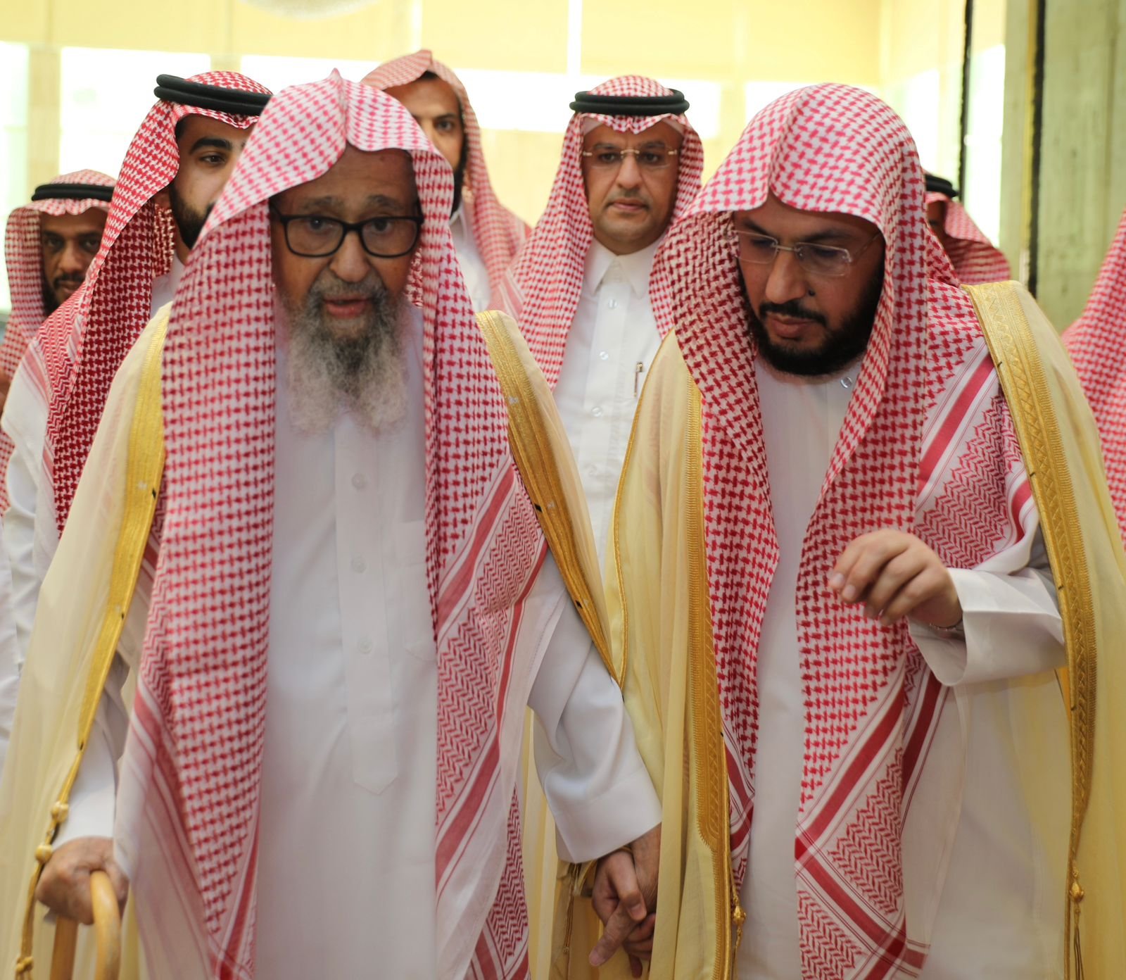 مفتي عام المملكة ينوّه بدعم القيادة لجهاز الإفتاء ويُثني على جهود الشيخ عبدالعزيز آل الشيخ رحمه الله