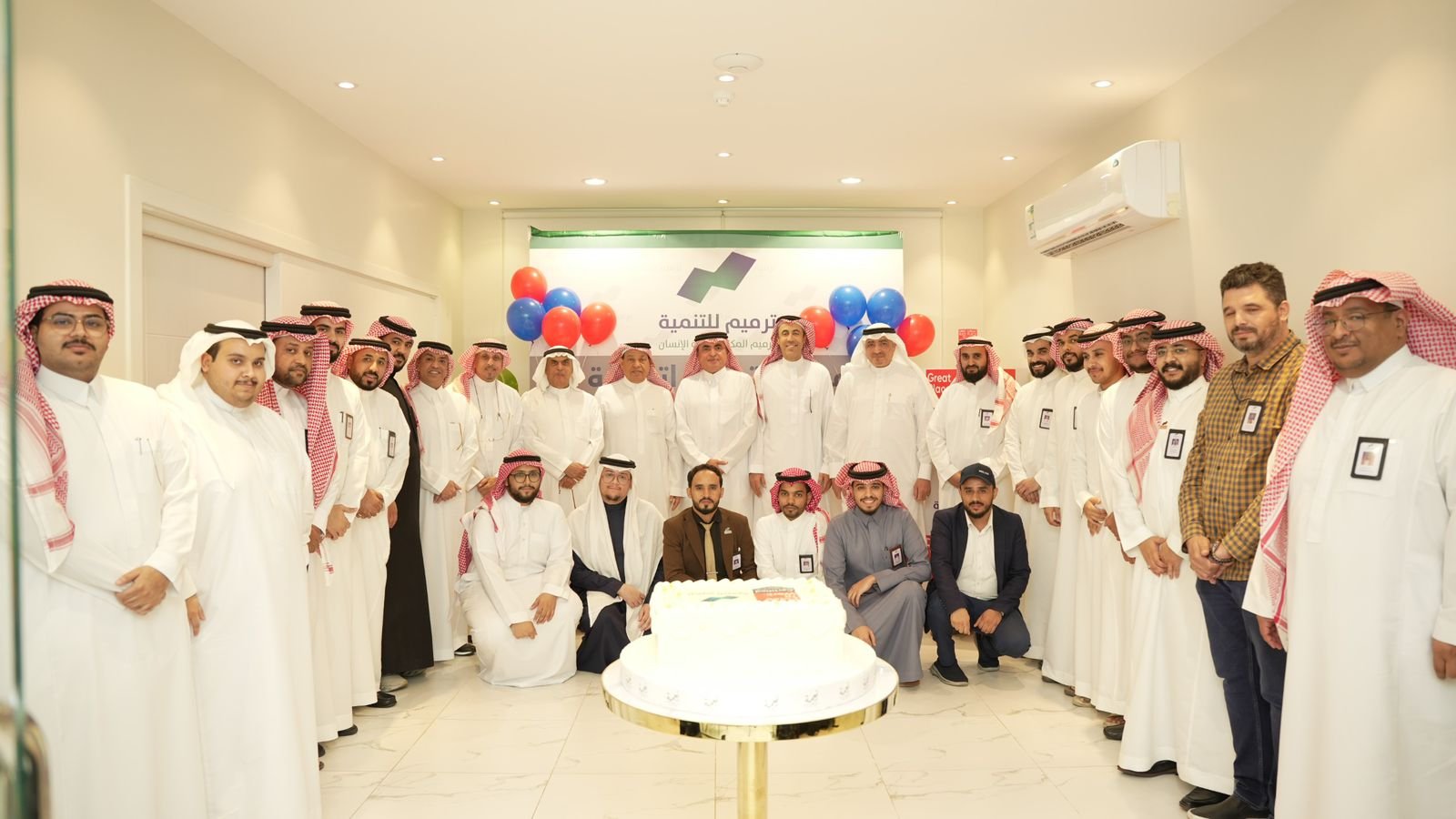 " ترميم للتنمية " تترجم رؤيتها في تمكين الإنسان بحصولها على اعتماد " أفضل بيئة عمل " عالميًا