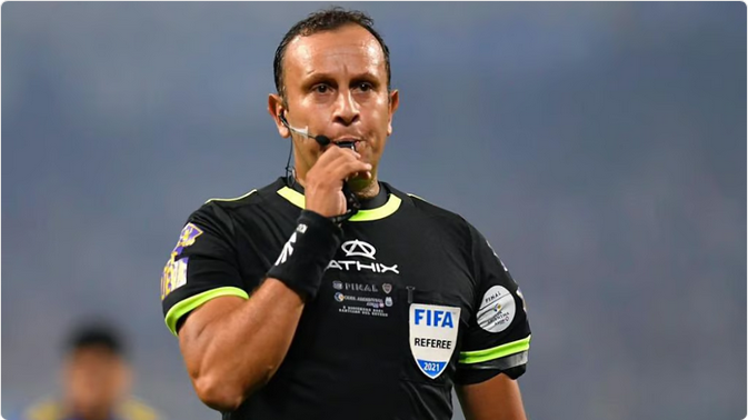 الأرجنتيني "هيريرا" يقود كلاسيكو الاتحاد والهلال في دوري روشن