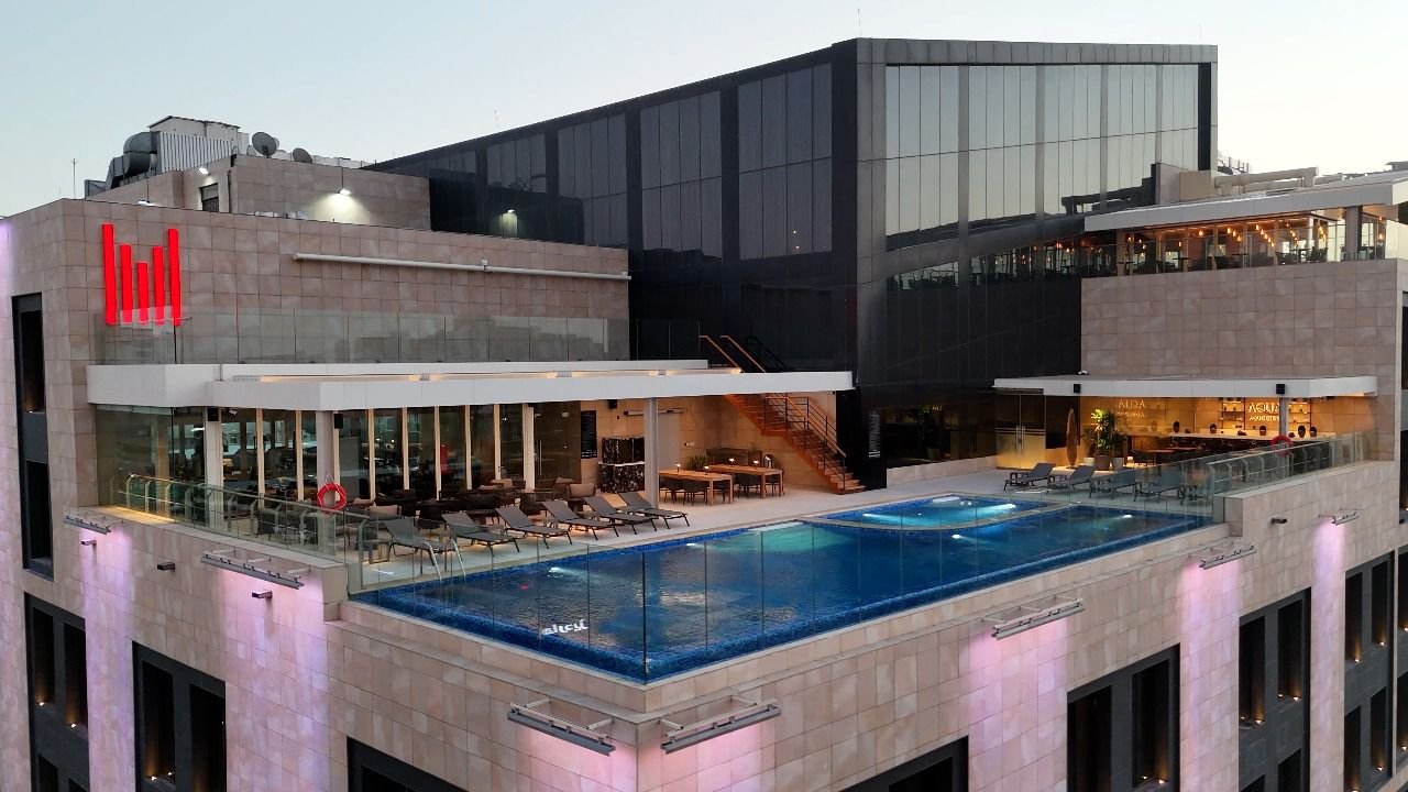 فندق ميلينيوم المسار.. جوهرة من فئة الخمس نجوم تزين التاج في جدة