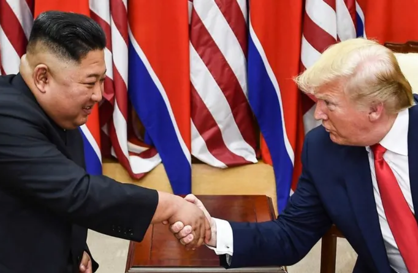 ترمب يكشف عن رغبته في لقاء زعيم كوريا الشمالية خلال جولته الآسيوية