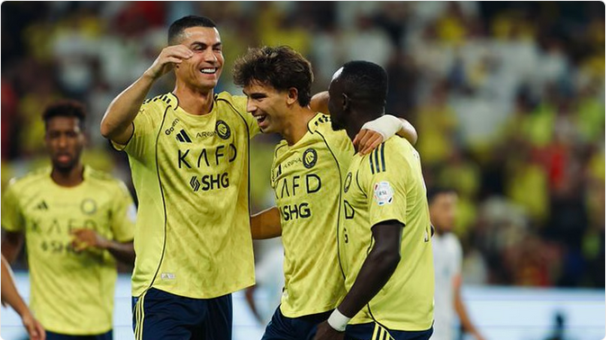 النصر لا يُقهر: خماسية في شباك الفتح تؤكد صدارة "العالمي".. و"فيليكس" يحرز هاتريك!