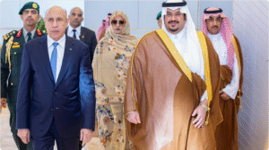 رئيس الجمهورية الإسلامية الموريتانية يغادر الرياض وفي مقدمة مودعيه نائب أمير المنطقة