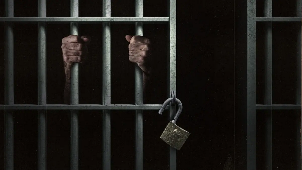 المناطق 1, العدالة تنتصر: محكمة كويتية تسجن خليجيين 7 سنوات وتغرمهما ضعف المبالغ المستولى عليها بتهمة تزوير الجنسية العدالة تنتصر: محكمة كويتية تسجن خليجيين 7 سنوات وتغرمهما ضعف المبالغ المستولى عليها بتهمة تزوير الجنسية