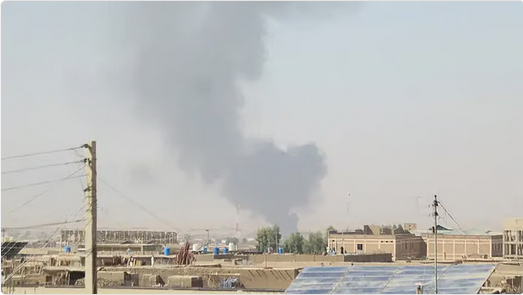 مقتل 5 جنود باكستانيين و25 مسلحًا في اشتباكات حدودية مع أفغانستان وسط تصاعد التوتر