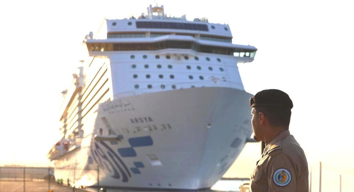 ترحيب سياحي: حرس الحدود يستقبل أولى رحلات سفينة الكروز "أرويا" في ميناء ينبع التجاري