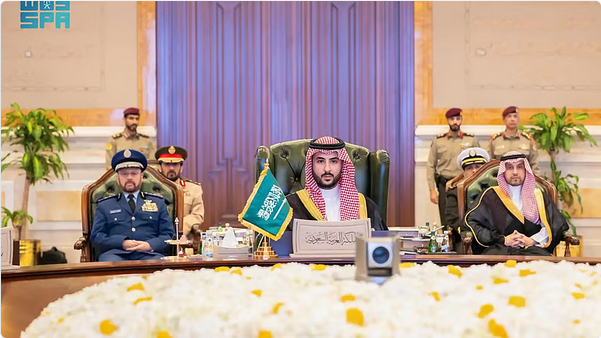 وزير الدفاع يرأس وفد المملكة في اجتماع مجلس الدفاع الخليجي بالكويت