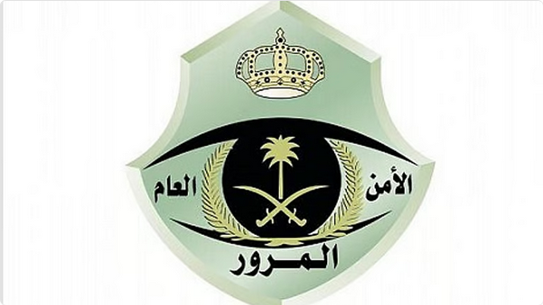 فرق المرور تباشر حادث اصطدام شاحنة ومركبة في جدة