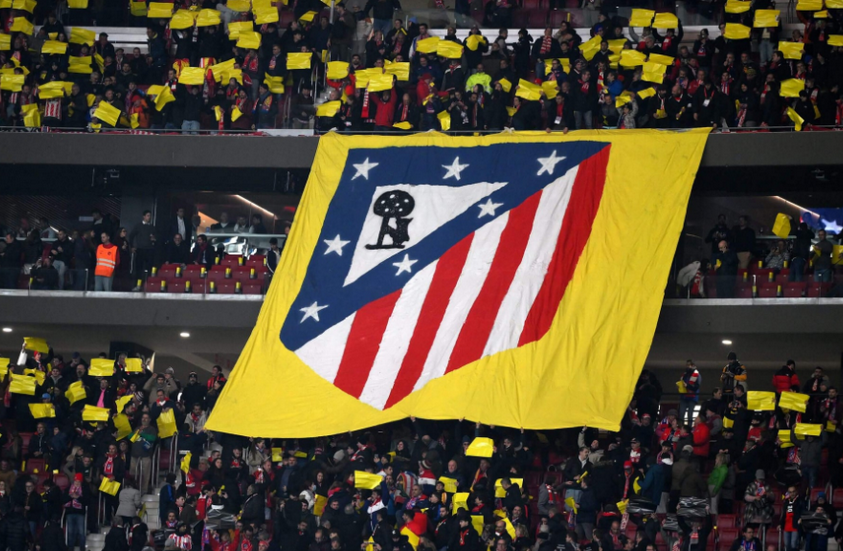 "سلوك عنصري": اليويفا يغرم أتلتيكو مدريد 40 ألف يورو وحرمان مشجعين مع إيقاف التنفيذ