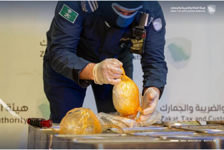 "زاتكا" في منفذ الحديثة تحبط محاولة تهريب 58 ألف حبة من "الإمفيتامين" المخدر