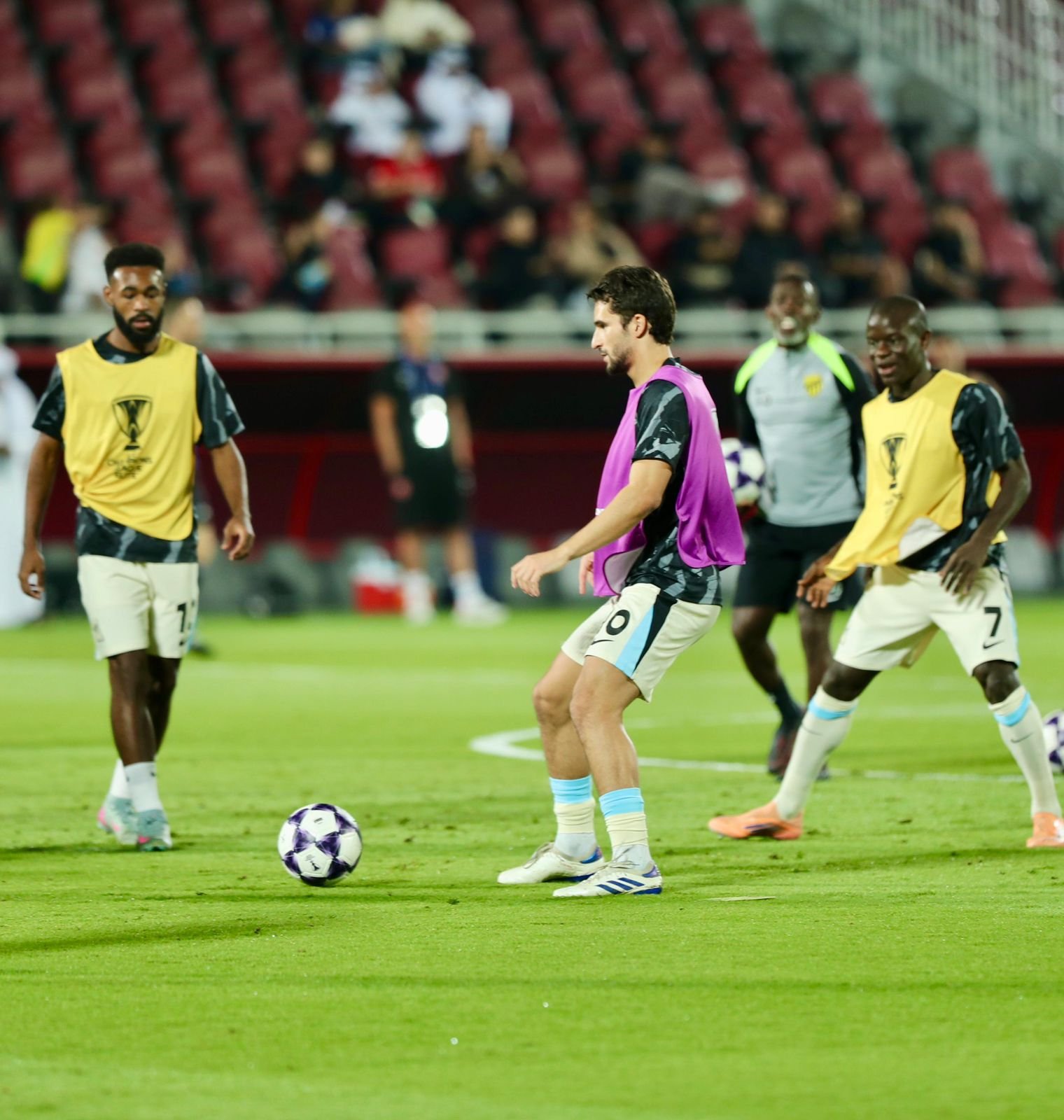 دوري أبطال آسيا للنخبة: الدحيل يقسو برباعية على الاتحاد.. و"هاتريك" بولبينة يُغطي على هدفي بنزيما