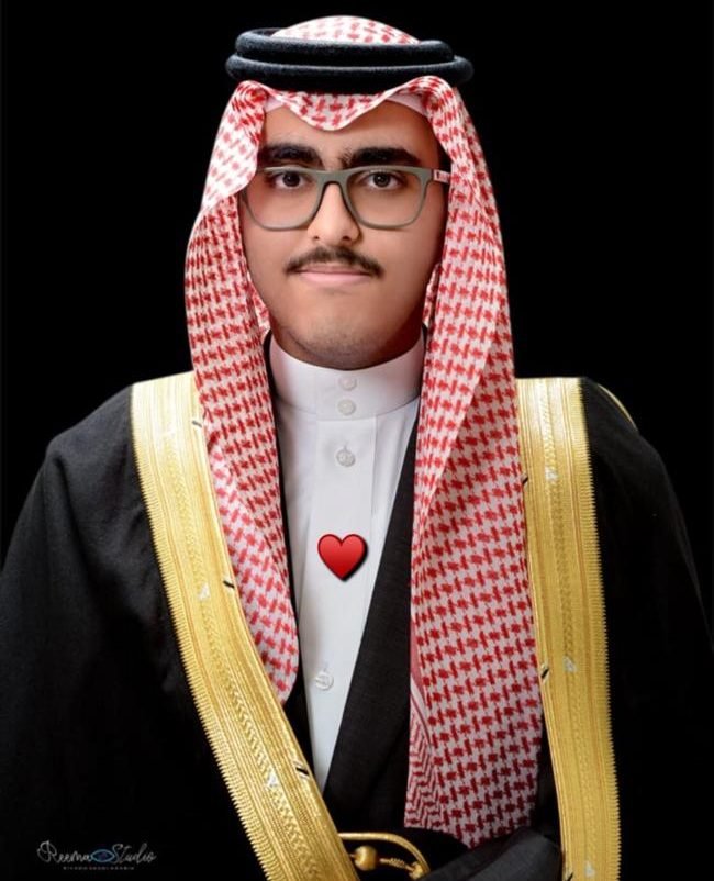 فهد بن تركي بن ثنيان أل ثنيان .. رحلة تخرج تروى بفخر