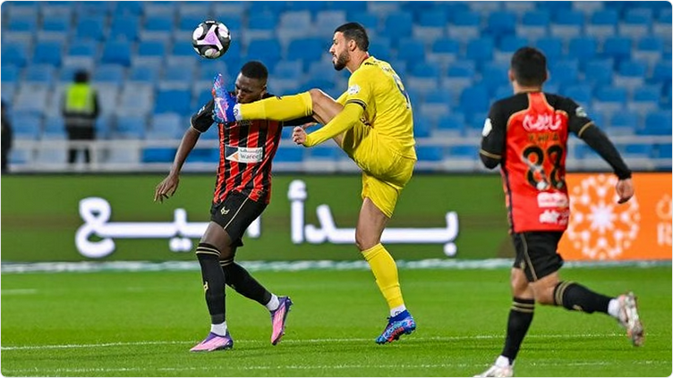 الحزم يتفوق على الرياض بثنائية ويعزز موقعه في دوري روشن