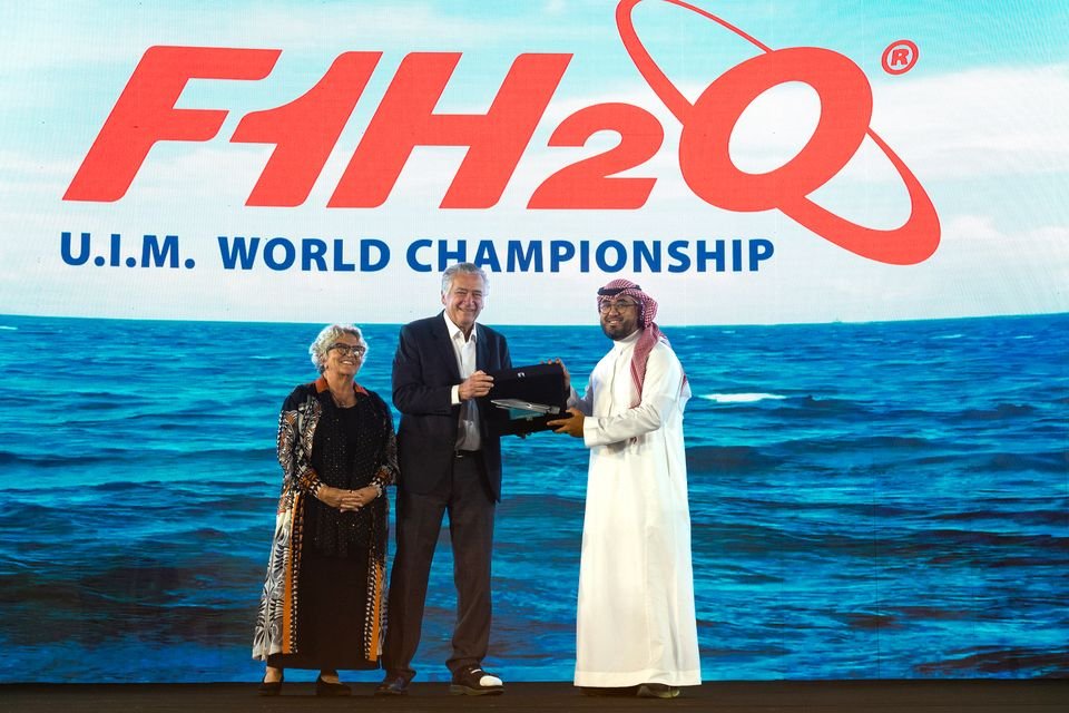 مدينة جدة تُتوج كأفضل منظم في تاريخ سباقات الزوارق السريعة الفورمولا1 (F1H2O)