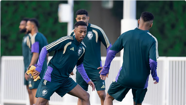 الأخضر يختتم استعداداته لمواجهة عُمان في بداية مشواره بكأس العرب