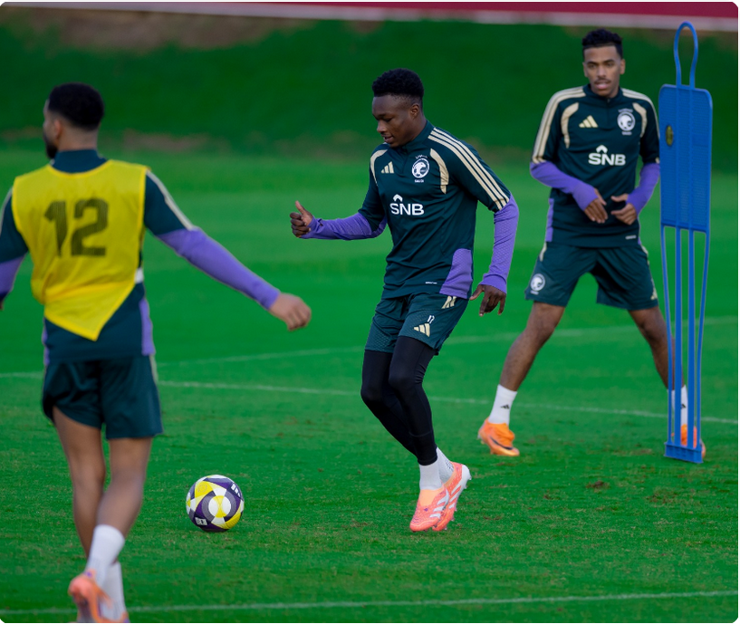 الأخضر يبدأ التحضير لمواجهة الإمارات: رينارد يركز على الاستشفاء والكرات الثابتة