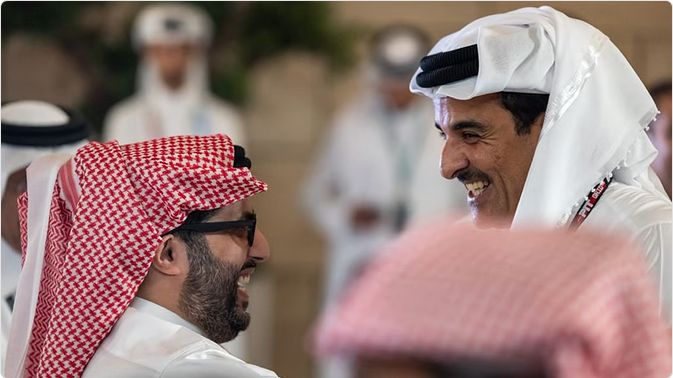 أمير دولة قطر يلتقي رئيس هيئة الترفيه