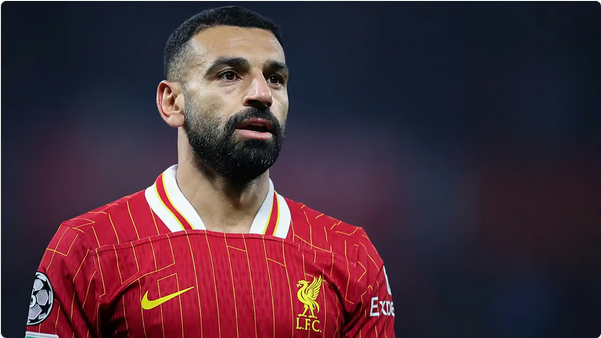 محمد صلاح يعبر عن حيرته إزاء موقعه في ليفربول: "لا أجد تفسيراً لهذا التراجع"