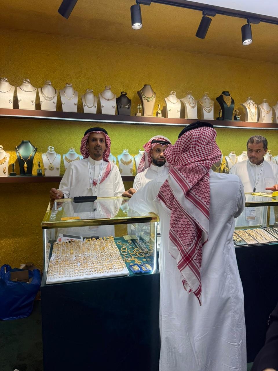 قسم “صناعة سعودية” يتألق في معرض الذهب بجدة… هوية وطنية تتجسد في بريق الذهب