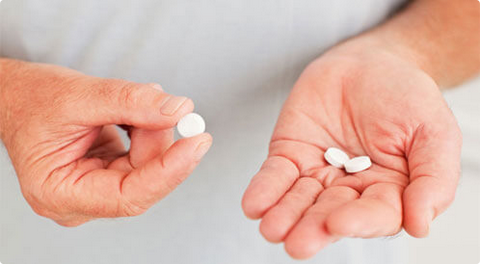 استشاري قلب: ليس كل من تجاوز الأربعين يحتاج إلى تناول الأسبرين