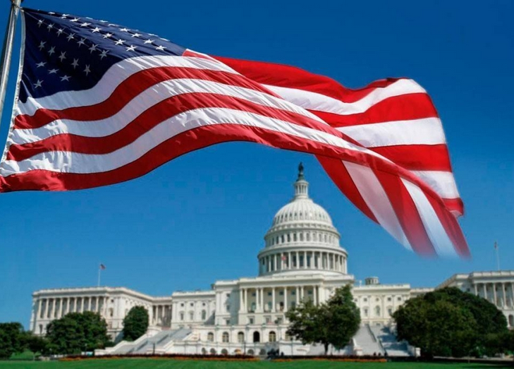 مجلس الشيوخ الأمريكي يقرّ مشروع قانون إنفاق لتجنب إغلاق الحكومة