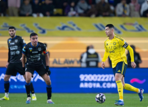 بـ "نيران صديقة".. النصر يطيح بالتعاون ويسترد وصافة دوري روشن خلف الهلال