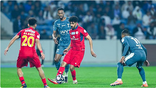 الهلال يتربع على عرش "روشن" بثنائية نونيز وليوناردو في شباك ضمك