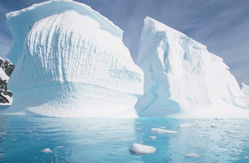 للمرة الأولى عالمياً: دراسة صينية توثق مؤشرات "الاحترار الشامل" في القارة القطبية الجنوبية