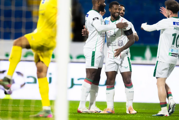 الاتفاق يعبر النجمة برباعية مثيرة