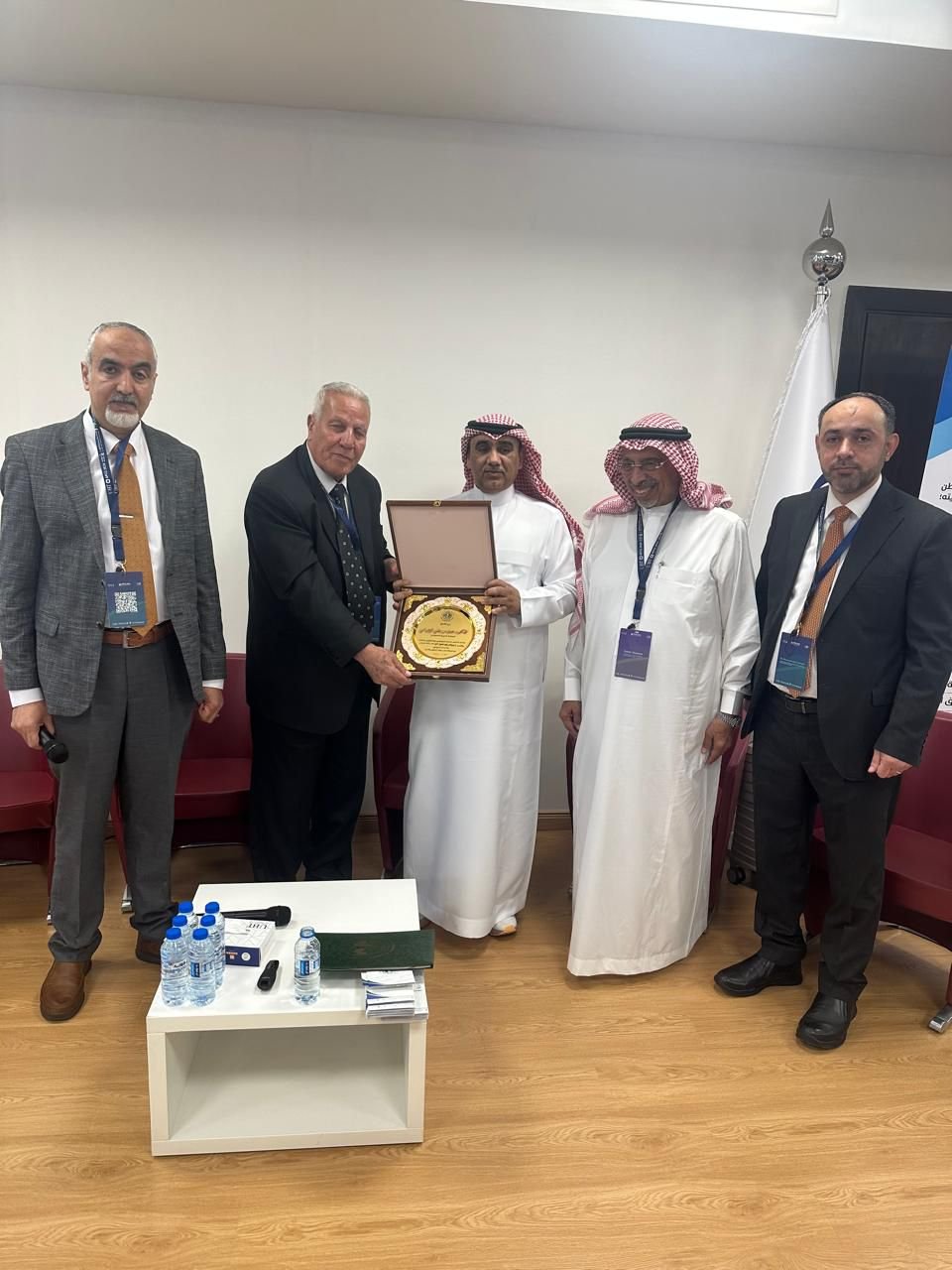 الدكتور عتيق الزهراني يحصد المركز الأول في جائزة رعاية الموهوبين على المستوى العربي