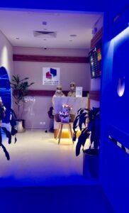 جمعية نُموّ للتوحد تزور الجناح الحسي في مطارات الدمام وتشيد بمبادرة الأمير سلطان بن سلمان