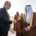 الرئيس التركي يغادر الرياض ونائب أمير المنطقة في مقدمة المودعين
