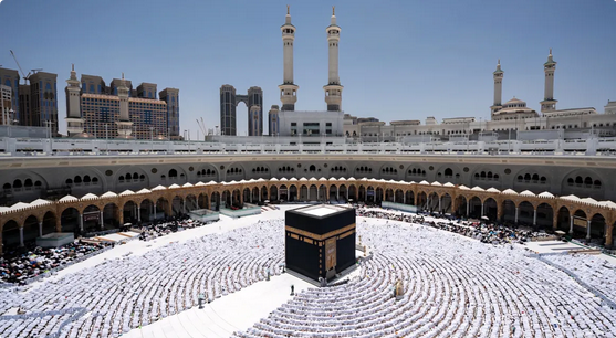 الرئاسة تعتمد الجدول الأسبوعي لأئمة الحرمين للأسبوع الحالي