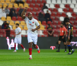 ريمونتادا "ميتي" تقود ضمك لإسقاط التعاون والتحليق بالنقطة الـ15 في دوري روشن