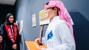 الأميرة عبير بنت فيصل بن تركي تدشّن معرض «حرفة وفن» وتطّلع على إبداعات الطلبة الفنية والحِرفية