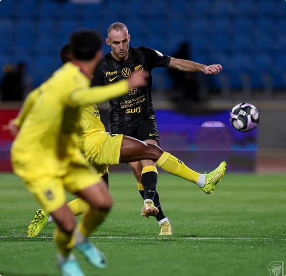 المناطق 1, تعثر اتحادي في "الرس".. الحزم يفرض التعادل على "العميد" ويُربك حسابات الصدارة تعثر اتحادي في "الرس".. الحزم يفرض التعادل على "العميد" ويُربك حسابات الصدارة