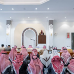 اتباعًا لسنة المصطفى عند الجدب.. جموع المصلين تؤدي صلاة الاستسقاء