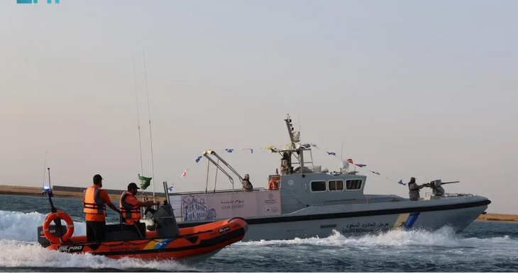 حرس الحدود يقيم عروضًا برية وبحرية احتفاءً بيوم التأسيس