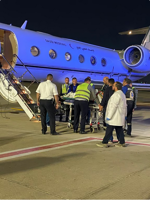 المناطق 1, سفارة المملكة لدى القاهرة تنفذ عملية إخلاء طبي لمواطنَين سعودييْن حالتهما الطبية حرجة سفارة المملكة لدى القاهرة تنفذ عملية إخلاء طبي لمواطنَين سعودييْن حالتهما الطبية حرجة