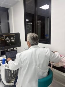 اكثر من 44 قصة أمل.. “فلذات” تقدّم خدمات متقدمة لقلب الأطفال عبر برنامج الطبيب الزائر في القريات